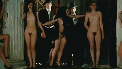 Liseli sex gadis Lea Lexus mendapatkan semua perhatian kumpulan video bokep online